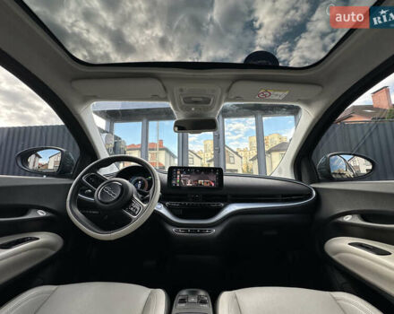 Синий Фиат 500e, объемом двигателя 0 л и пробегом 28 тыс. км за 14800 $, фото 14 на Automoto.ua