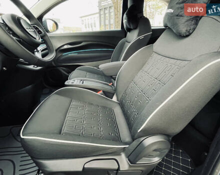 Синий Фиат 500e, объемом двигателя 0 л и пробегом 1 тыс. км за 19999 $, фото 22 на Automoto.ua