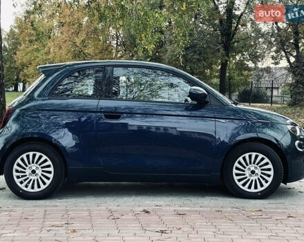 Синий Фиат 500e, объемом двигателя 0 л и пробегом 1 тыс. км за 19999 $, фото 2 на Automoto.ua