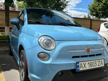 Синій Фіат 500e, об'ємом двигуна 0 л та пробігом 64 тис. км за 7300 $, фото 1 на Automoto.ua