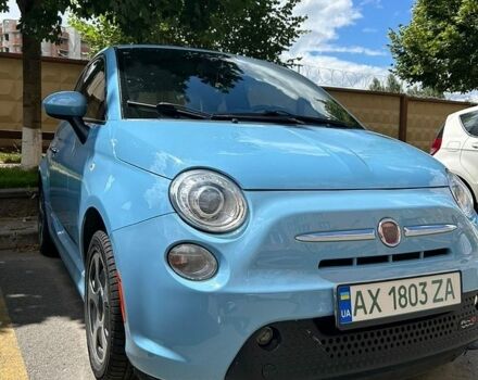 Синій Фіат 500e, об'ємом двигуна 0 л та пробігом 64 тис. км за 7300 $, фото 1 на Automoto.ua