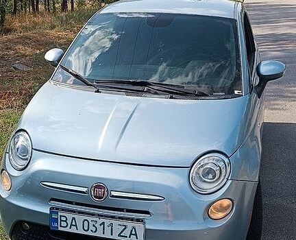 Синий Фиат 500e, объемом двигателя 0 л и пробегом 200 тыс. км за 6300 $, фото 1 на Automoto.ua