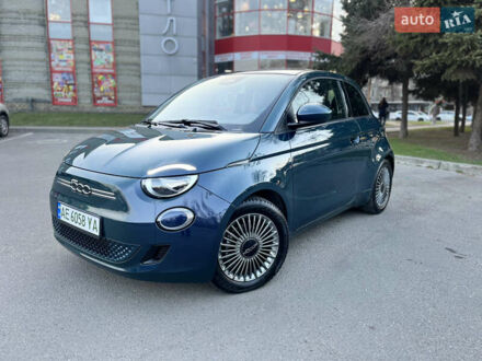 Фиат 500e 2021 в Днепре (Днепропетровске) на Automoto.ua Синий Фиат 500e, объемом двигателя 0 л и пробегом 30 тыс. км за 15999 $, фото 1 на Automoto.ua