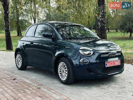 Фиат 500e 2023 в Луцке на Automoto.ua Синий Фиат 500e, объемом двигателя 0 л и пробегом 1 тыс. км за 19999 $, фото 1 на Automoto.ua