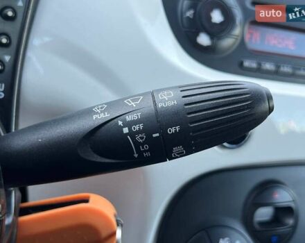 Оранжевый Фиат 500e, объемом двигателя 0 л и пробегом 123 тыс. км за 5690 $, фото 16 на Automoto.ua