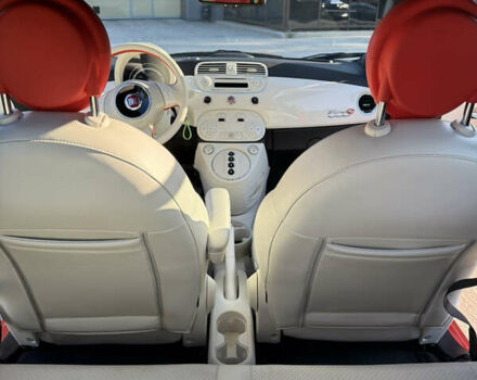 Оранжевый Фиат 500e, объемом двигателя 0 л и пробегом 61 тыс. км за 5200 $, фото 7 на Automoto.ua