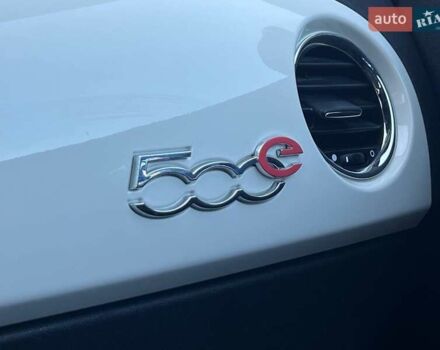 Оранжевый Фиат 500e, объемом двигателя 0 л и пробегом 123 тыс. км за 5690 $, фото 21 на Automoto.ua