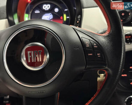 Оранжевый Фиат 500e, объемом двигателя 0 л и пробегом 79 тыс. км за 6800 $, фото 52 на Automoto.ua