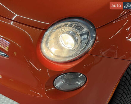 Оранжевый Фиат 500e, объемом двигателя 0 л и пробегом 79 тыс. км за 6800 $, фото 4 на Automoto.ua