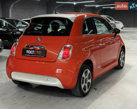 Оранжевый Фиат 500e, объемом двигателя 0 л и пробегом 79 тыс. км за 6800 $, фото 31 на Automoto.ua