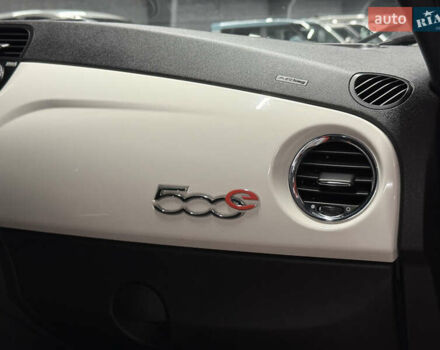 Оранжевый Фиат 500e, объемом двигателя 0 л и пробегом 79 тыс. км за 6800 $, фото 44 на Automoto.ua