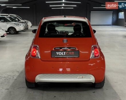 Оранжевый Фиат 500e, объемом двигателя 0 л и пробегом 79 тыс. км за 6800 $, фото 27 на Automoto.ua