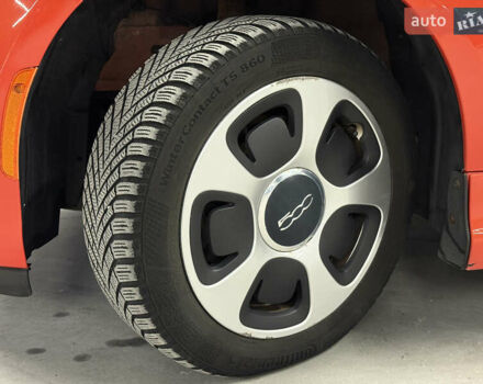 Оранжевый Фиат 500e, объемом двигателя 0 л и пробегом 79 тыс. км за 6800 $, фото 5 на Automoto.ua