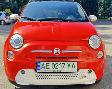 Оранжевый Фиат 500e, объемом двигателя 0 л и пробегом 68 тыс. км за 8500 $, фото 10 на Automoto.ua