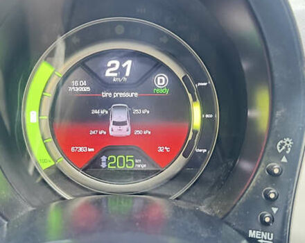 Оранжевый Фиат 500e, объемом двигателя 0 л и пробегом 68 тыс. км за 8500 $, фото 12 на Automoto.ua