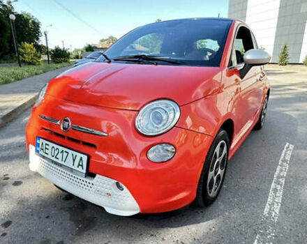 Оранжевый Фиат 500e, объемом двигателя 0 л и пробегом 68 тыс. км за 8500 $, фото 8 на Automoto.ua