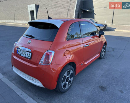 Оранжевый Фиат 500e, объемом двигателя 0 л и пробегом 101 тыс. км за 7300 $, фото 3 на Automoto.ua