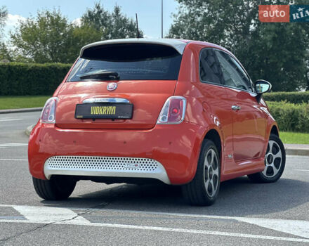 Помаранчевий Фіат 500e, об'ємом двигуна 0 л та пробігом 77 тис. км за 8200 $, фото 17 на Automoto.ua