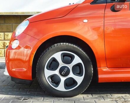Помаранчевий Фіат 500e, об'ємом двигуна 0 л та пробігом 35 тис. км за 8500 $, фото 6 на Automoto.ua