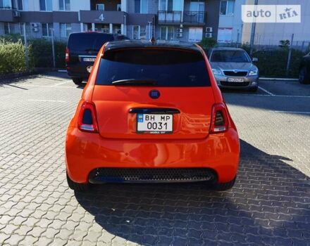 Оранжевый Фиат 500e, объемом двигателя 0 л и пробегом 72 тыс. км за 10000 $, фото 4 на Automoto.ua
