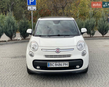 Белый Фиат 500L, объемом двигателя 1.25 л и пробегом 190 тыс. км за 9700 $, фото 1 на Automoto.ua