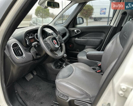 Белый Фиат 500L, объемом двигателя 1.4 л и пробегом 110 тыс. км за 7900 $, фото 11 на Automoto.ua