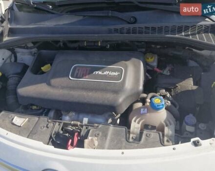 Білий Фіат 500L, об'ємом двигуна 1.37 л та пробігом 120 тис. км за 6999 $, фото 7 на Automoto.ua