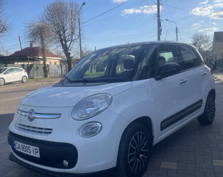 Белый Фиат 500L, объемом двигателя 1.2 л и пробегом 190 тыс. км за 8500 $, фото 1 на Automoto.ua