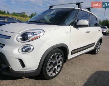 Білий Фіат 500L, об'ємом двигуна 1.37 л та пробігом 120 тис. км за 6999 $, фото 11 на Automoto.ua