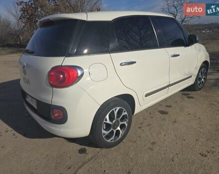 Белый Фиат 500L, объемом двигателя 1.37 л и пробегом 222 тыс. км за 7799 $, фото 27 на Automoto.ua