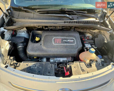 Белый Фиат 500L, объемом двигателя 1.37 л и пробегом 176 тыс. км за 8150 $, фото 17 на Automoto.ua