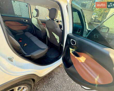 Белый Фиат 500L, объемом двигателя 1.37 л и пробегом 176 тыс. км за 8150 $, фото 9 на Automoto.ua