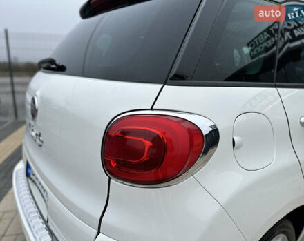 Белый Фиат 500L, объемом двигателя 1.4 л и пробегом 110 тыс. км за 7900 $, фото 8 на Automoto.ua
