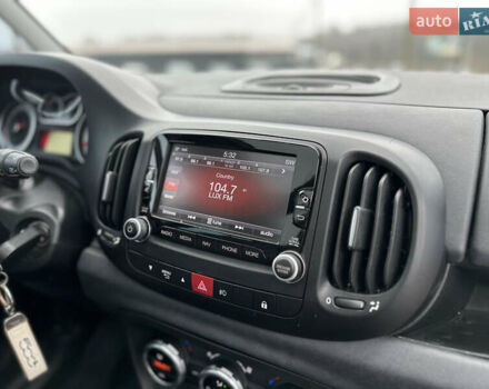 Белый Фиат 500L, объемом двигателя 1.4 л и пробегом 110 тыс. км за 7900 $, фото 19 на Automoto.ua