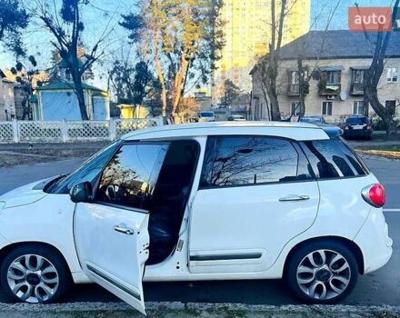 Білий Фіат 500L, об'ємом двигуна 1.4 л та пробігом 181 тис. км за 7900 $, фото 3 на Automoto.ua