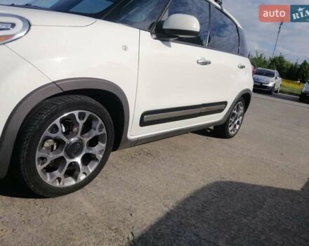 Білий Фіат 500L, об'ємом двигуна 1.37 л та пробігом 120 тис. км за 6999 $, фото 12 на Automoto.ua