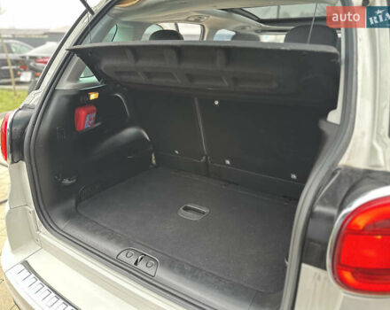 Белый Фиат 500L, объемом двигателя 1.4 л и пробегом 110 тыс. км за 7900 $, фото 22 на Automoto.ua