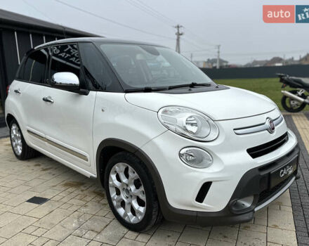 Белый Фиат 500L, объемом двигателя 1.4 л и пробегом 110 тыс. км за 7900 $, фото 2 на Automoto.ua