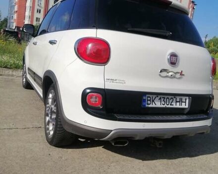 Білий Фіат 500L, об'ємом двигуна 1.37 л та пробігом 120 тис. км за 6999 $, фото 6 на Automoto.ua
