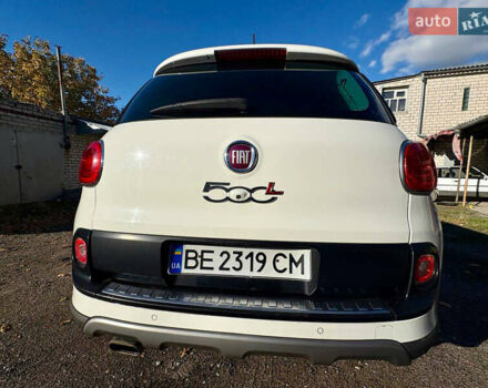 Белый Фиат 500L, объемом двигателя 1.37 л и пробегом 176 тыс. км за 8150 $, фото 5 на Automoto.ua
