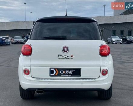 Белый Фиат 500L, объемом двигателя 1.37 л и пробегом 110 тыс. км за 8890 $, фото 2 на Automoto.ua