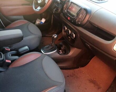 Фиат 500L 2013 в Киеве на Automoto.ua Белый Фиат 500L, объемом двигателя 1.37 л и пробегом 111 тыс. км за 7400 $, фото 14 на Automoto.ua