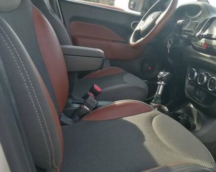 Білий Фіат 500L, об'ємом двигуна 1.37 л та пробігом 120 тис. км за 6999 $, фото 26 на Automoto.ua