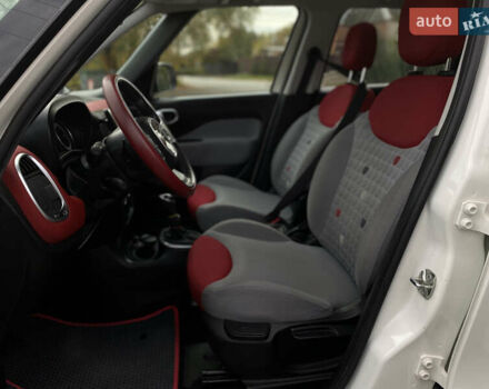 Белый Фиат 500L, объемом двигателя 1.25 л и пробегом 190 тыс. км за 9700 $, фото 11 на Automoto.ua