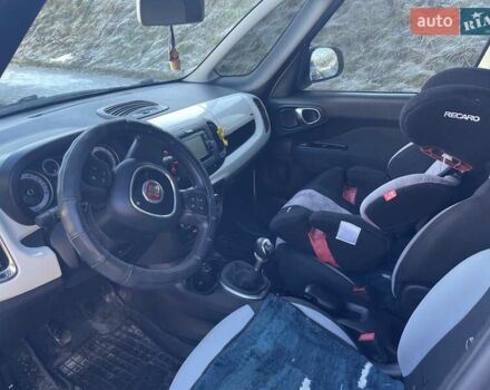 Белый Фиат 500L, объемом двигателя 1.4 л и пробегом 94 тыс. км за 6700 $, фото 3 на Automoto.ua