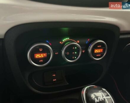 Белый Фиат 500L, объемом двигателя 1.2 л и пробегом 210 тыс. км за 8115 $, фото 15 на Automoto.ua