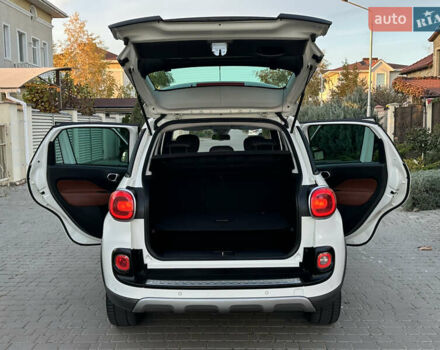 Белый Фиат 500L, объемом двигателя 1.3 л и пробегом 176 тыс. км за 8900 $, фото 49 на Automoto.ua