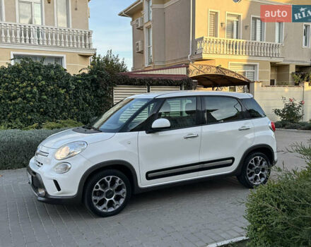 Белый Фиат 500L, объемом двигателя 1.3 л и пробегом 176 тыс. км за 8900 $, фото 1 на Automoto.ua