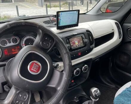 Белый Фиат 500L, объемом двигателя 1.4 л и пробегом 94 тыс. км за 6700 $, фото 1 на Automoto.ua