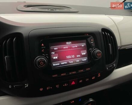 Белый Фиат 500L, объемом двигателя 1.2 л и пробегом 210 тыс. км за 8115 $, фото 14 на Automoto.ua